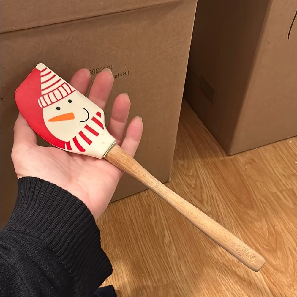 Sur La Table Silicone With Wood Handle Snowman Design Baking Spatula